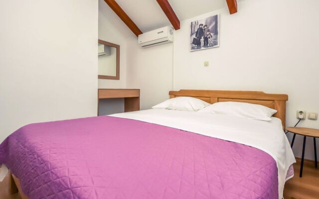 House Jolumar Biograd na Moru