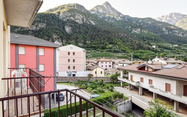 Stunning Apartment in Avio With 2 Bedrooms