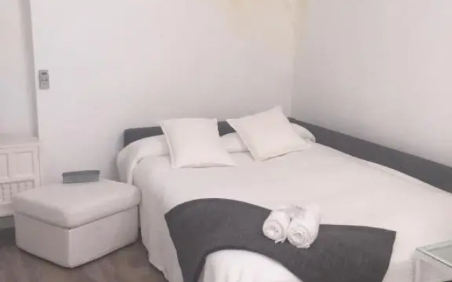 Circuito de Aragon. House up to 16 pax