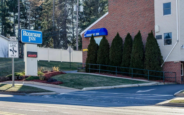 Rodeway Inn State College - near University