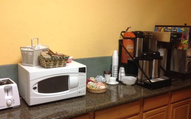 Americas Best Value Inn - Clute / Lake Jackson