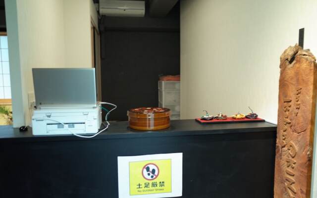 bnb+ SHINJYUKU Yotsuya Ikebana Okina - Hostel