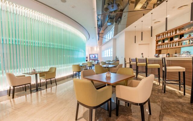 Grand Millennium Al Wahda 
