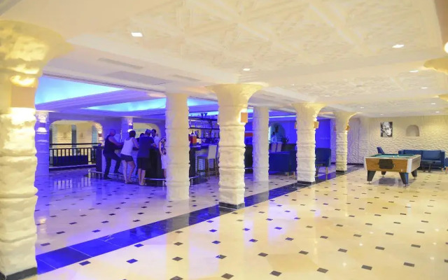 Monarque Dar Jerba Narjess - Family Only