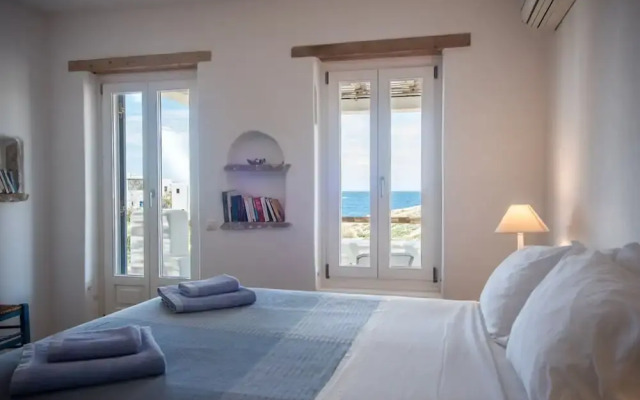Seaside Villa Costal Vibes Walk to Beach