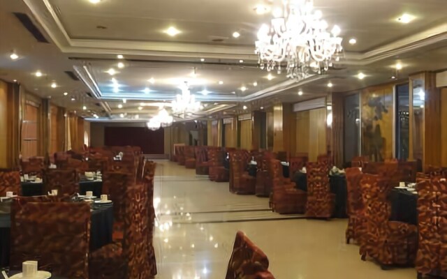 Luqiu Holiday Hotel