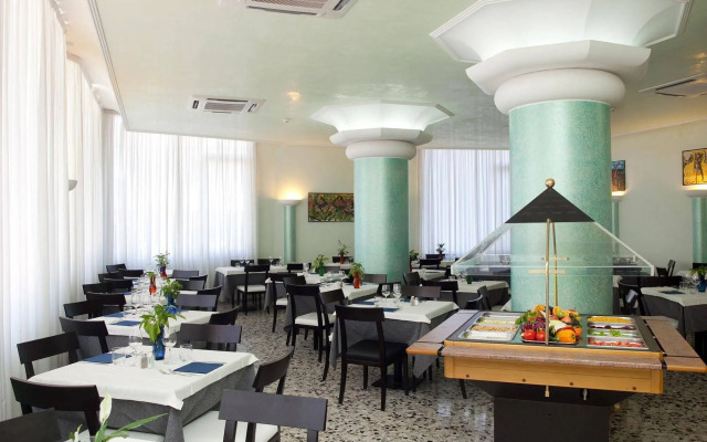 Hotel Tropical