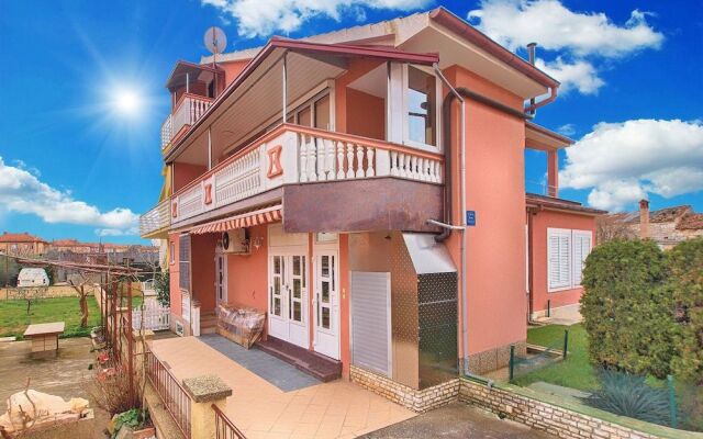 Apartment 1544