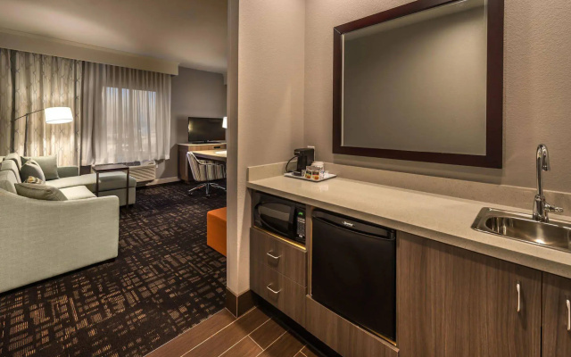 Hampton Inn & Suites Reno West