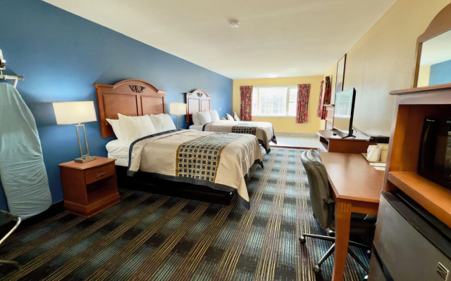 Swiss Chalets Village Inn