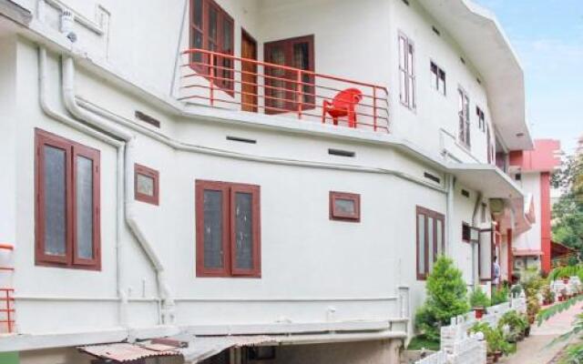 1 BR Guest house in Pulpally, Wayanad, by GuestHouser (DA47)