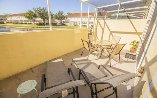 Lake View Townhome Near Disney