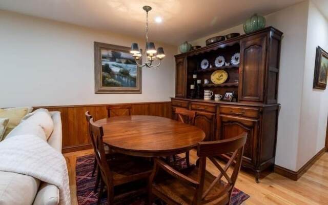 Texas Townhome Condos - 3 Minutes Walk to Gondola by RedAwning