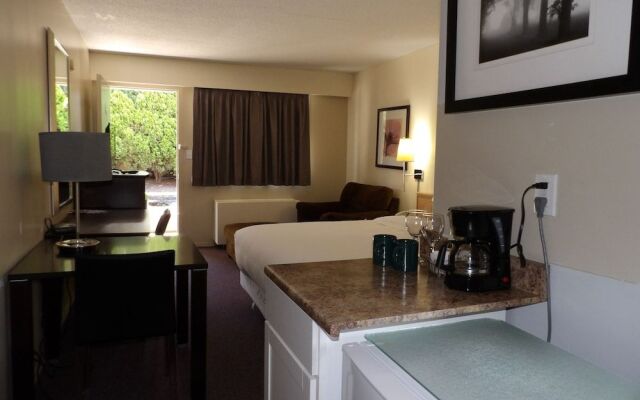 Okanagan Lakefront Resort