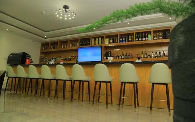 Check Inn Hotels - Addis Ababa