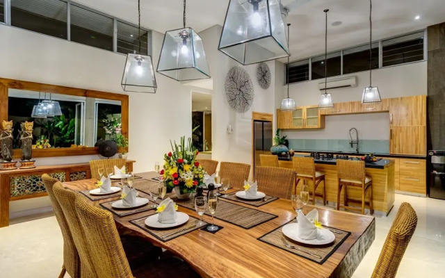 Aramanis Villas