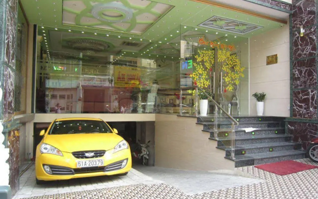 Ken I Hotel