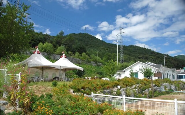 Yangpyeong Clear Water Pension