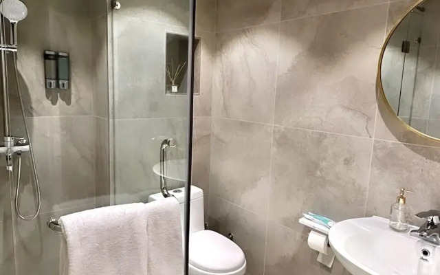 Mika Hotel