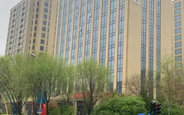 Heyue Hotel（Olympic Sports Center Store）