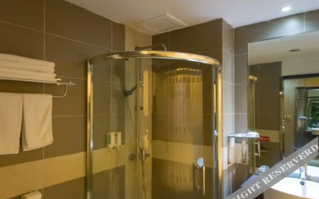 Yuehai Qianxi Boyuan Hotel (Yiwu International Trade City Branch)
