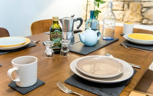 Cool Stockbridge Apartment - Edinburgh New Town