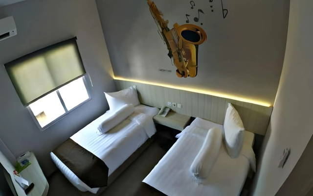 Front One Boutique Brani Solo – Guest Rooms – Surakarta