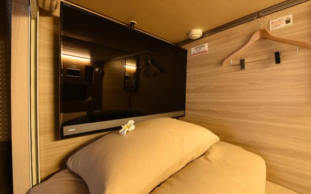Capsule Hotel Anshin Oyado Premier Resort Kyoto Shijo Karasuma
