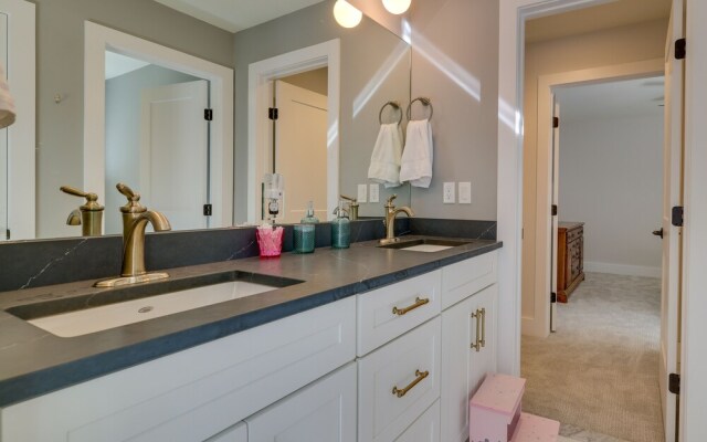 Family-friendly Vacation Rental in Pocono Pines!