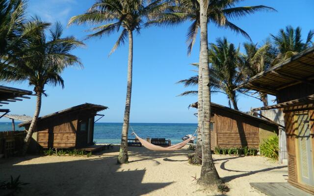 MangoRiders Beach Club