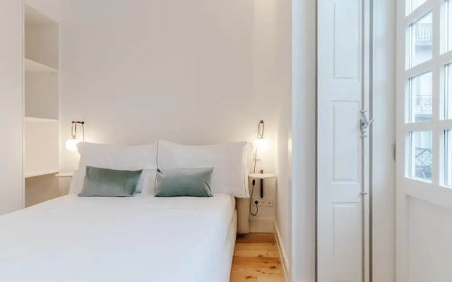 Feel Porto Cl Rigos Charm Flat 2 2
