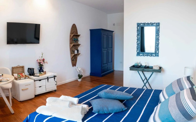 Mareluna Rooms