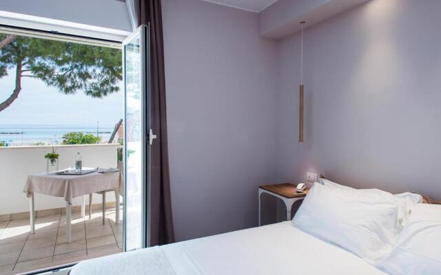 Mane Boutique Hotel