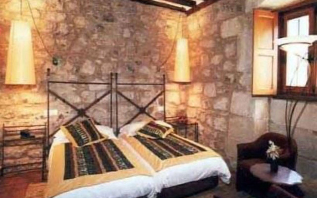 Real Posada De La Mesta