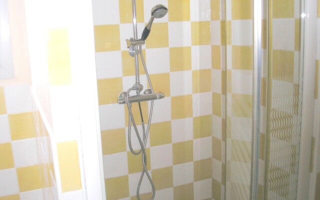 Apartment With 2 Bedrooms in Carcassonne, With Wonderful Mountain View