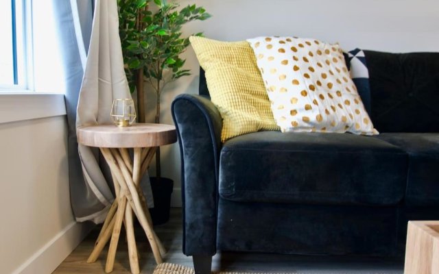 Gorgeous Modern 2BD Condo Heart of Wpg Coffee Location