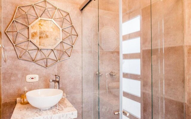 Hotel Boutique Adaz