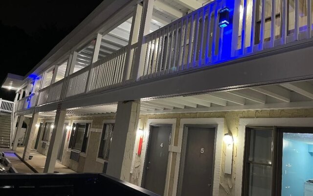 Red Carpet Inn
