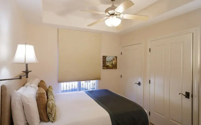 Valentina #301 1 Bedroom Condo by Redawning