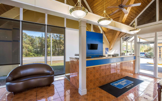 Super 8 by Wyndham Macon GA