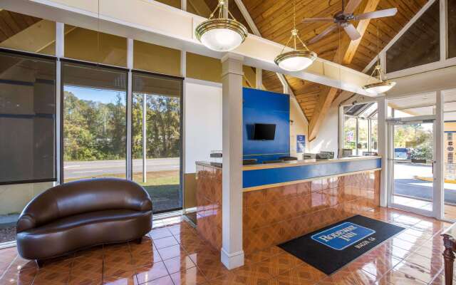 Super 8 by Wyndham Macon GA