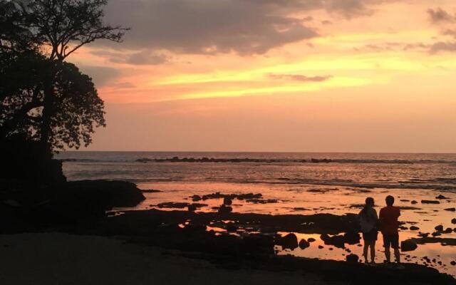 Beach Villas at Kahaluu Beach