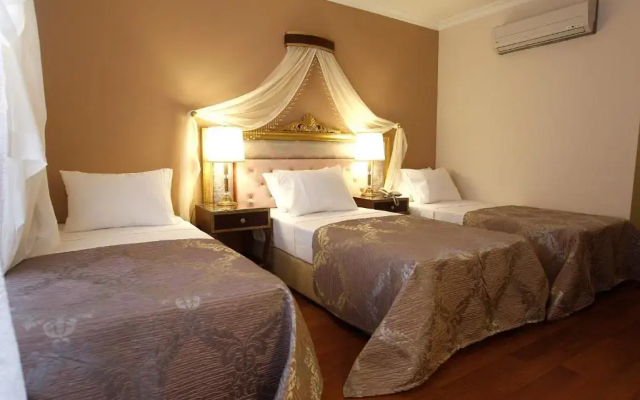 Saint John Hotel - Boutique Class