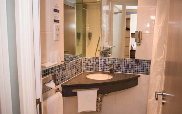 Holiday Inn Express London Stansted Airport by IHG