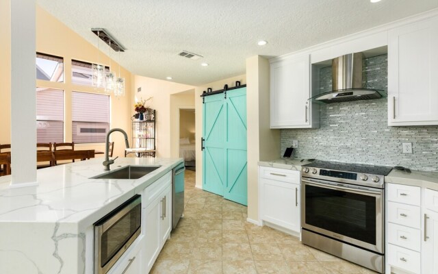 3409 Galveston - 4 Br Home