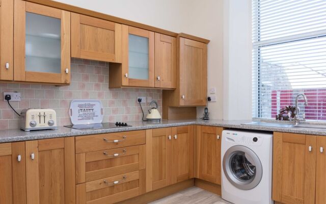 Eagleton Residence - Donnini Apartments