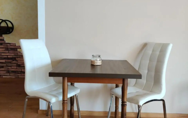 Festl Apartment