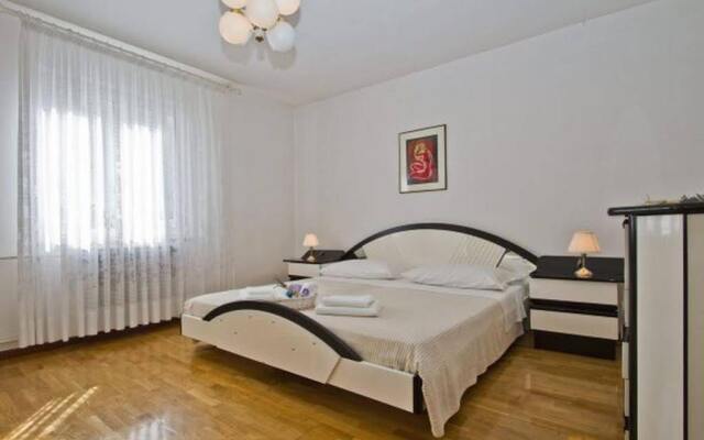 City Apartment Dino