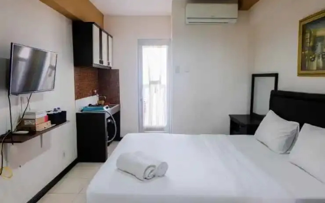 Best View Studio Apartment at Green Bay Pluit By Travelio