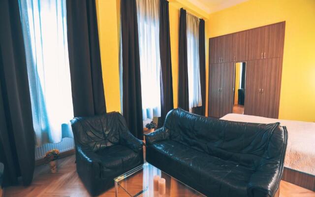 Comfortable Apartment in the center of Tbilisi